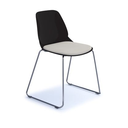 Strut chair with seat pad and chrome sled frame - STR501C-K-SP