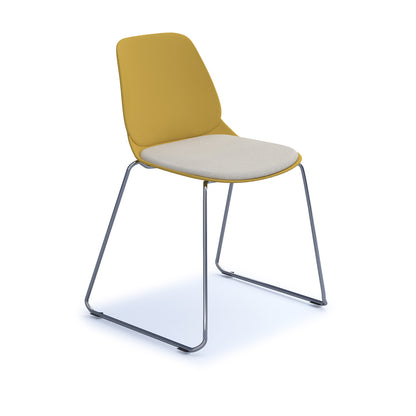 Strut chair with seat pad and chrome sled frame - STR501C-MU-SP