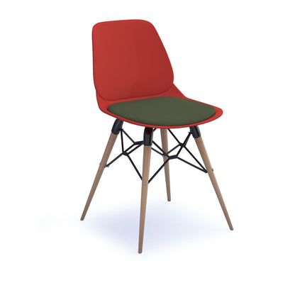 Strut chair with seat pad and natural oak frame - STR504W-RE-SP