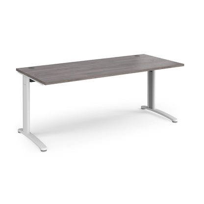 TR10 straight desk 800mm deep