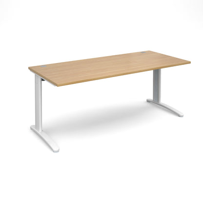 TR10 straight desk 800mm deep