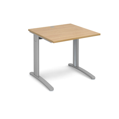 TR10 straight desk 800mm deep