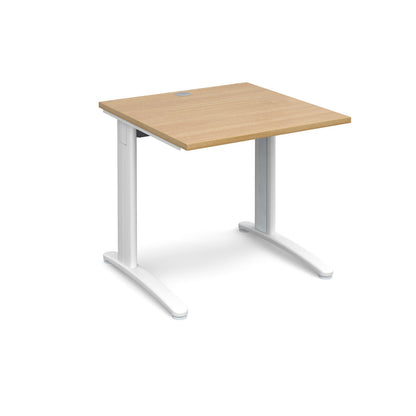 TR10 straight desk 800mm deep